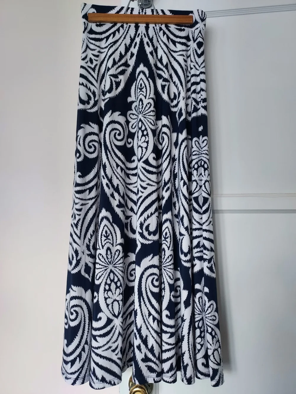 INC International Concepts Navy & White A-Line Damask Printed Maxi Skirt Office